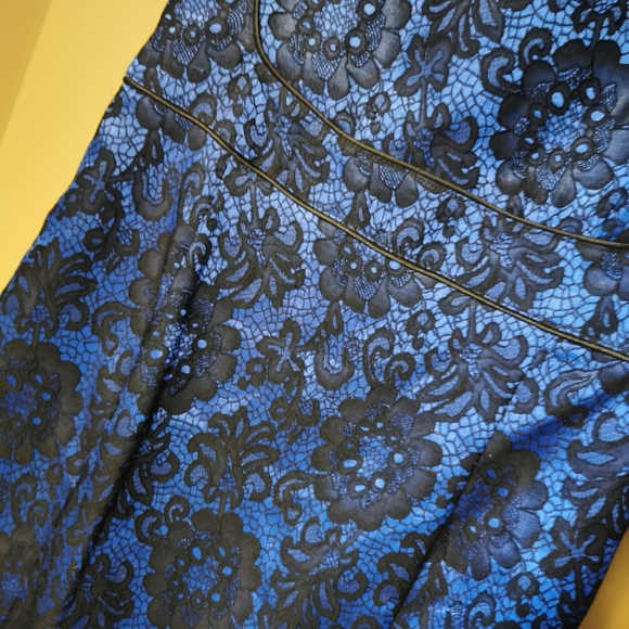 Formal Dress!👗 - Picture 3 of 5